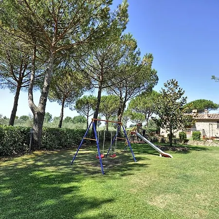 Vernazzano Basso Sleeps 4 T241010 Апартаменты